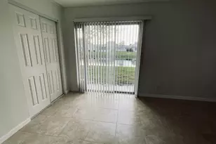 166 Valencia G, Delray Beach, FL 33446 - Photo 10