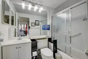 123 Saxony C, Delray Beach, FL 33446 - Photo 22