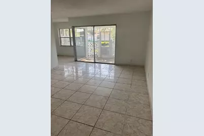 2075 NW 46th Avenue #I102, Lauderhill, FL 33313 - Photo 2