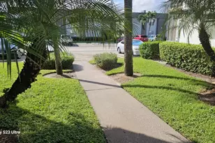 400 Piedmont I, Delray Beach, FL 33484 - Photo 1