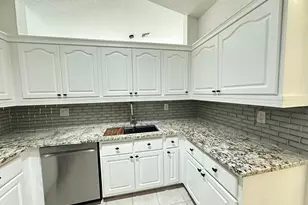 7729 Forest Green Ln, Boynton Beach, FL 33436 - Photo 12