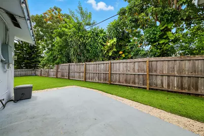 2898 SE 1st Place, Boynton Beach, FL 33435 - Photo 4