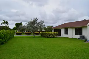 15704 Philodendron Cir, Delray Beach, FL 33484 - Photo 32