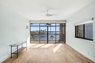 11370 Twelve Oaks Way, North Palm Beach, FL 33408 - Photo 4