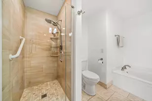 11370 Twelve Oaks Way, North Palm Beach, FL 33408 - Photo 16