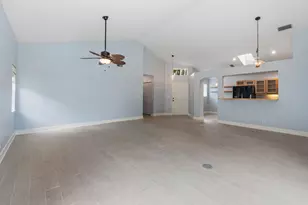 9190 Heathridge Dr, West Palm Beach, FL 33411 - Photo 6