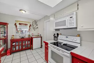 3051 NW 1st Dr, Pompano Beach, FL 33064 - Photo 22