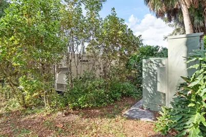 7051 N Seacrest Boulevard, Lantana, FL 33462 - Photo 10