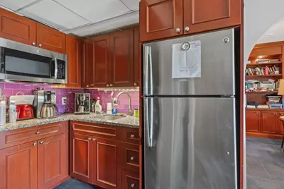 7051 N Seacrest Boulevard, Lantana, FL 33462 - Photo 18
