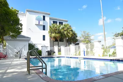 7051 Seacrest Boulevard, Lake Worth, FL 33462 - Photo 8