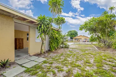 1136 W 7th Street, Riviera Beach, FL 33404 - Photo 36