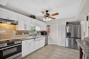 1136 W 7th St, Riviera Beach, FL 33404 - Photo 4