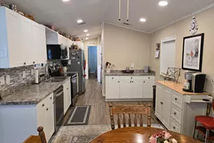 12240 SE 138th Blvd, Okeechobee, FL 34974 - Photo 10