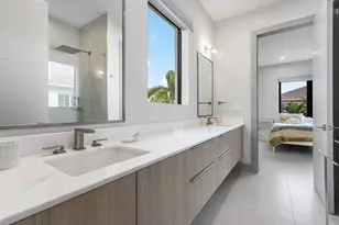 499 NE 4th St, Boca Raton, FL 33432 - Photo 30