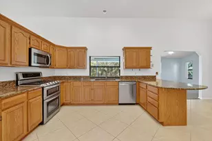 2122 SW Cadiz Ave, Port Saint Lucie, FL 34953 - Photo 12