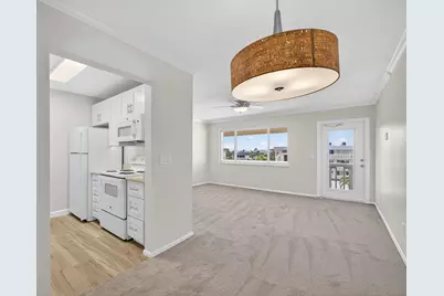 131 Doolen Court #304, North Palm Beach, FL 33408 - Photo 4