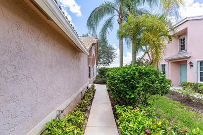 10674 Pelican Drive, Wellington, FL 33414 - Photo 4