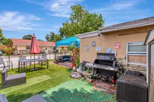 3063 Floweva St, Palm Springs, FL 33406 - Photo 14