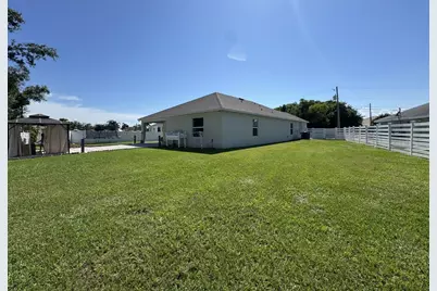 5252 NW East Piper Circle, Port Saint Lucie, FL 34986 - Photo 34