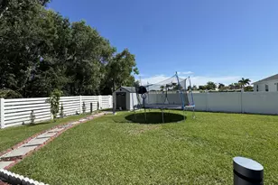 5252 NW E Piper Cir, Port Saint Lucie, FL 34986 - Photo 30