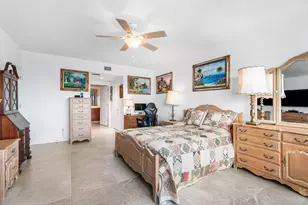 2650 Lake Shore Dr, Riviera Beach, FL 33404 - Photo 12