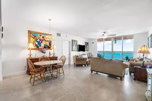 2650 Lake Shore Dr, Riviera Beach, FL 33404 - Photo 4