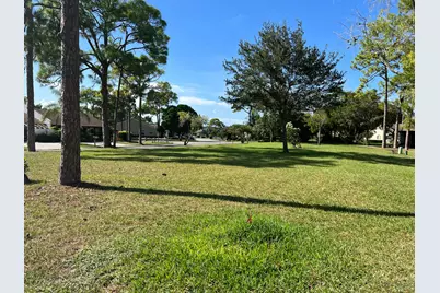 6117 Fairfield Circle, Greenacres, FL 33463 - Photo 18