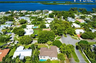 701 Buoy Rd, North Palm Beach, FL 33408 - Photo 56