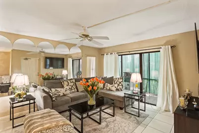 1102 Green Pine Boulevard #H1, West Palm Beach, FL 33409 - Photo 4