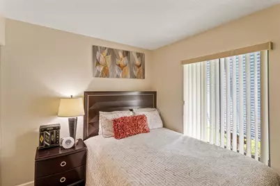 1102 Green Pine Boulevard #H1, West Palm Beach, FL 33409 - Photo 16