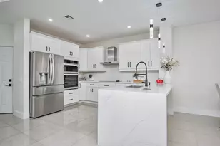 819 NW 42nd Pl, Deerfield Beach, FL 33064 - Photo 6