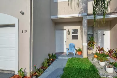 819 NW 42 Place #819, Deerfield Beach, FL 33064 - Photo 2