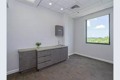 3755 7th Terrace #303 ''Suites'', Vero Beach, FL 32960 - Photo 4