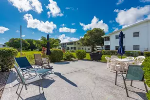 393 Windsor Q, West Palm Beach, FL 33417 - Photo 16