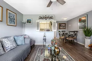 393 Windsor Q, West Palm Beach, FL 33417 - Photo 1