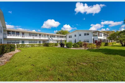 393 Windsor Q, West Palm Beach, FL 33417 - Photo 18