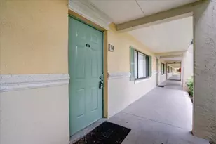 1104 Meadows Cir, Boynton Beach, FL 33436 - Photo 2