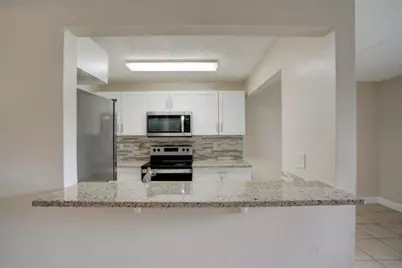 1104 Meadows Circle, Boynton Beach, FL 33436 - Photo 10
