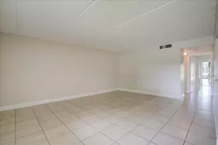 1104 Meadows Cir, Boynton Beach, FL 33436 - Photo 8