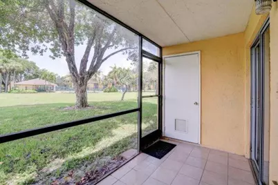 1104 Meadows Circle, Boynton Beach, FL 33436 - Photo 24