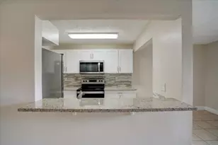 1104 Meadows Cir, Boynton Beach, FL 33436 - Photo 10