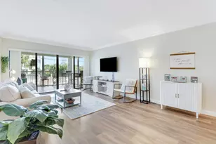 155 Yacht Club Dr, North Palm Beach, FL 33408 - Photo 2