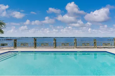 41 SW Seminole Street #305, Stuart, FL 34994 - Photo 2