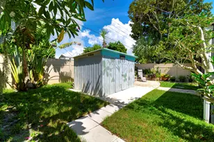 438 SE Fini Dr, Stuart, FL 34996 - Photo 20