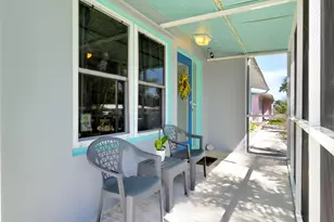 438 SE Fini Dr, Stuart, FL 34996 - Photo 2