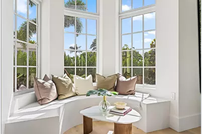 301 Plantation Road, Palm Beach, FL 33480 - Photo 12