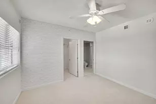 2640 Lake Shore Dr, Riviera Beach, FL 33404 - Photo 32