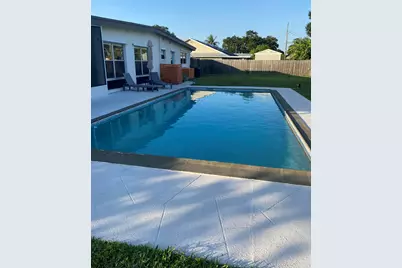 403 21st Place SE, Vero Beach, FL 32962 - Photo 8