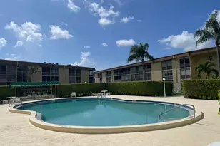 555 Purdy Ln, Palm Springs, FL 33461 - Photo 20