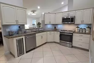 115 Ramblewood Cir, Royal Palm Beach, FL 33411 - Photo 10